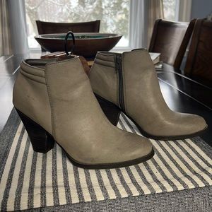 Mia ankle boots